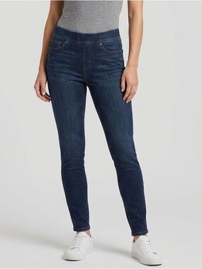 Levi's Women's Classic Navy Straight Leg Pull On Jeans